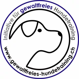 In Einem blauen Kreis steht vor einem stilisierten Hundekopf der seitlich abgebildet ist der Text: "Initiative für gewaltfreies Hundetraining" sowie www.gewaltfreies-hundetraining.ch